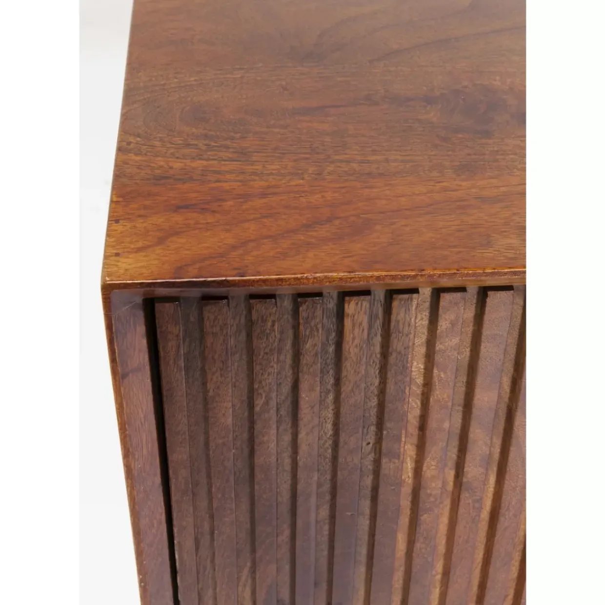 Sideboard Grooves