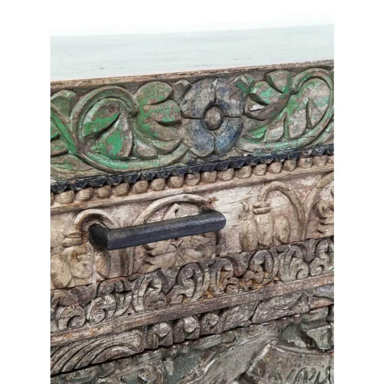 Sideboard Shanti Surprise Puzzle